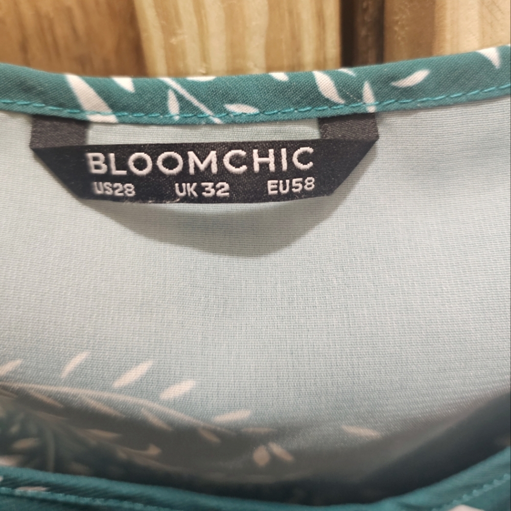 Bloomchic 28w Foral Tiered with front adjustable straps cami top